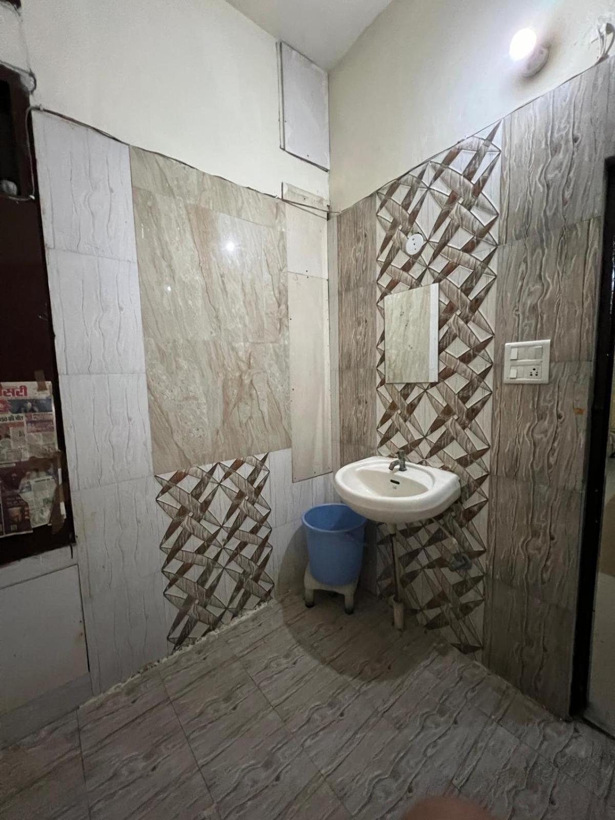 Hotel Skylark Amritsar Exterior photo